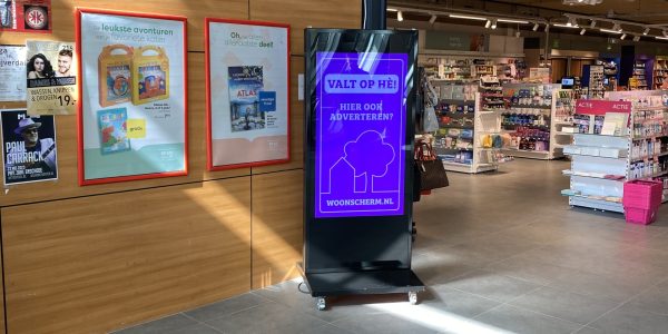 Reclamen scherm Plus Nijverdal